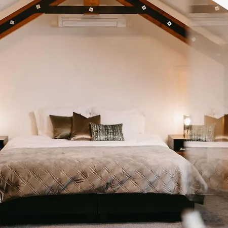 Maas En Waal Wellness & Bed & Breakfast 4*
