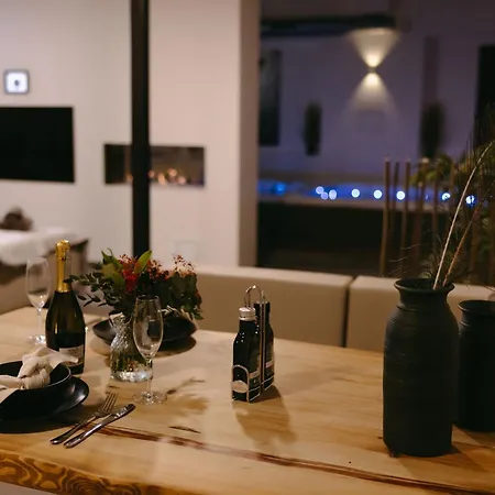 Maas En Waal Wellness & Nocleg ze śniadaniem Dreumel