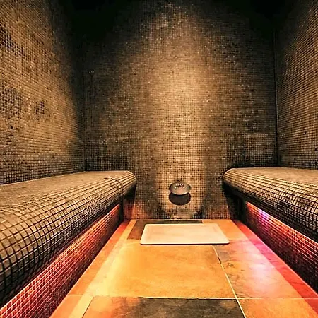 Couette-café Maas En Waal Wellness & 4*