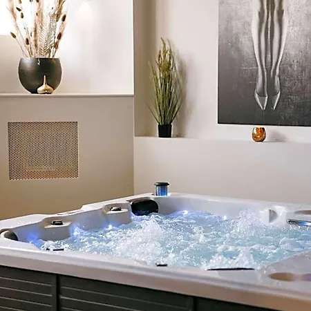 Maas En Waal Wellness & Couette-café