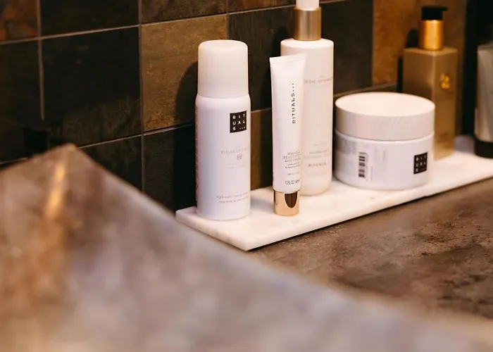 Maas En Waal Wellness & 4* Dreumel