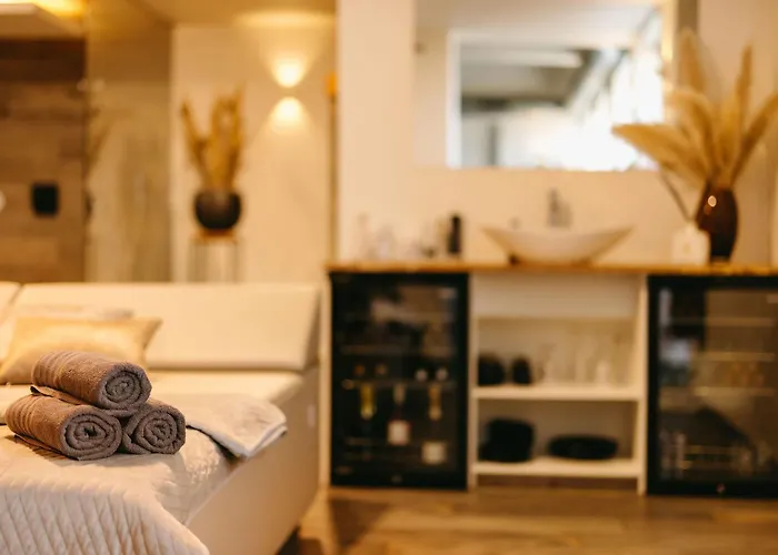 Maas En Waal Wellness & Bed & Breakfast 4*