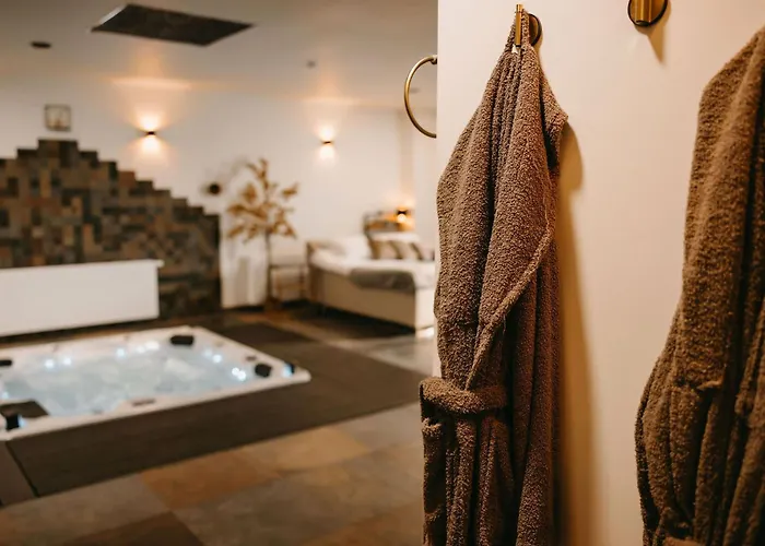 Maas En Waal Wellness & Bed & Breakfast